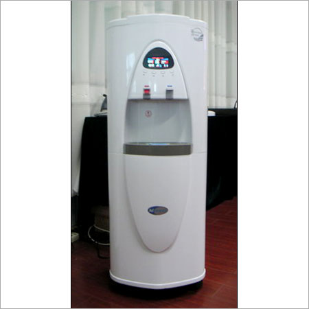 सफेद रंग का RO वाटर डिस्पेंसर