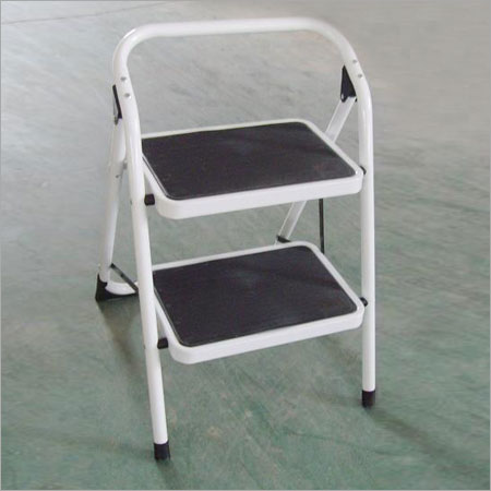 एर्गोनोमिक डिज़ाइन स्टील सीढ़ी