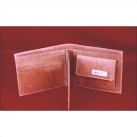 प्लेन ब्राउन एंटीक लेदर वॉलेट का आकार: 4 1/2 X 3 1/2 X 1/2