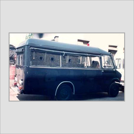 स्टील बॉडी ट्रूप्स कैरियर बस