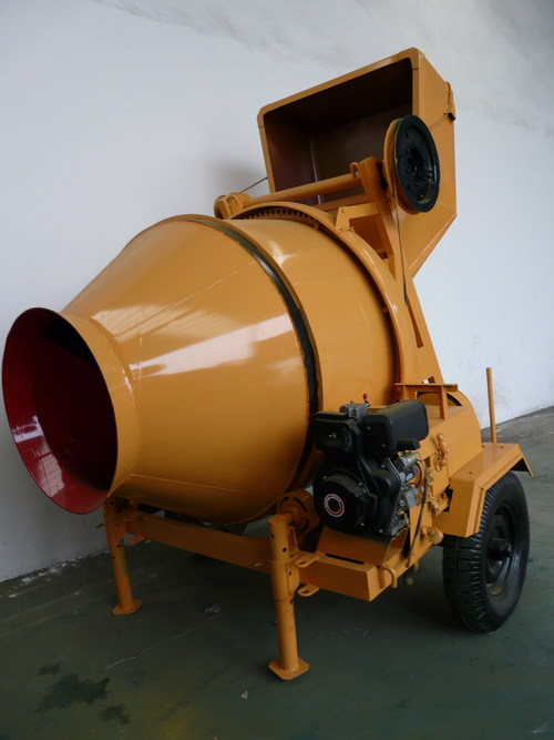 डीजल इंजन कंक्रीट मिक्सर