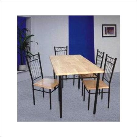 डाइनिंग टेबल और चेयर चेयर का आकार: विभिन्न आकार उपलब्ध हैं