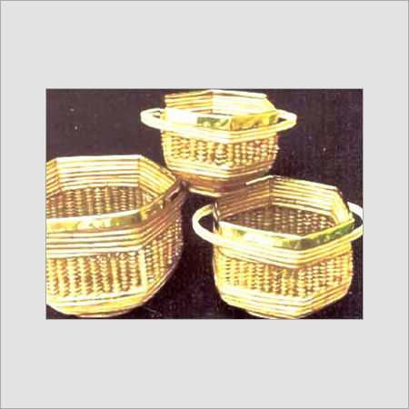 फाइन फिनिश फ्रूट बास्केट