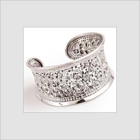 Sterling Silver Bracelet - 92.5% Handmade Engraved Design, Free Size at 55 Gms