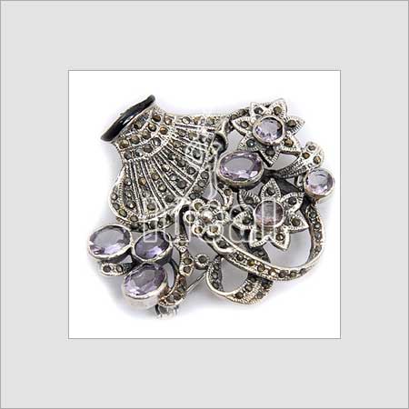 सिल्वर डिज़ाइनर ब्रोच