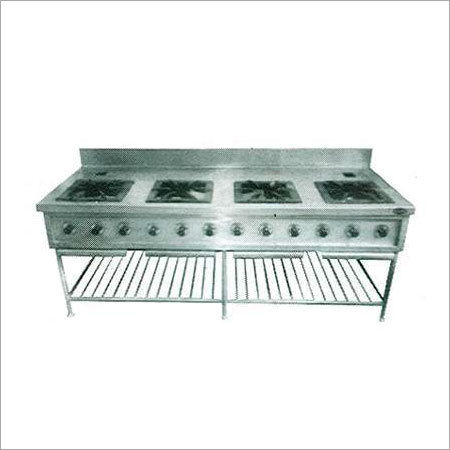 4 Burners Cooking Range