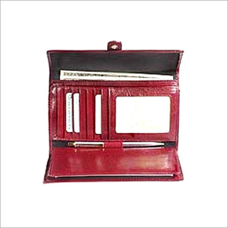 लेडीज़ लेदर वॉलेट्स