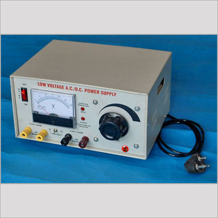 कम वोल्टेज एसी / डीसी बिजली की आपूर्ति
