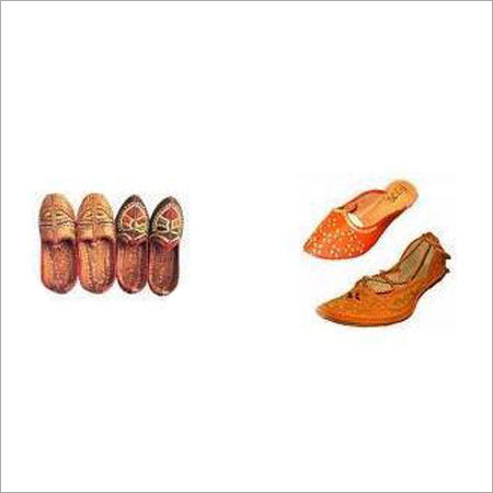 विभिन्न रंगों में उपलब्ध हैं महिला डिज़ाइनर लेडीज़ जूटीज़