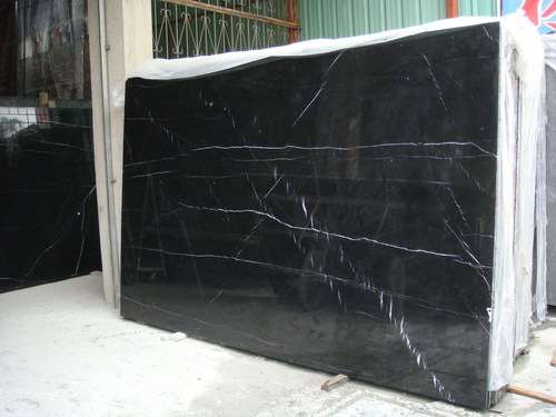 ब्लैक मार्क्विना मार्बल स्लैब का आकार: परिवर्तनशील
