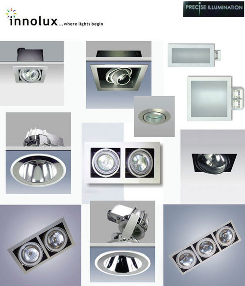 वेरी रिकेस्ड लेड स्क्वायर डाउनलाइट