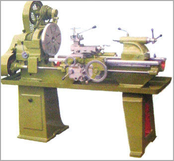 UNIVERSAL JUNIOR LATHE MACHINE