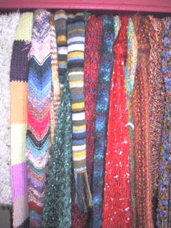 महिलाओं के मल्टीकलर दुपट्टा