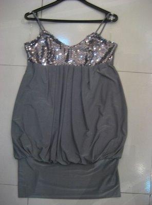 लेडीज़ स्लीवलेस स्ट्रैप टॉप