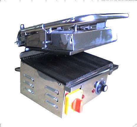 सैंडविच ग्रिलर