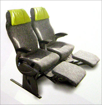 लग्जरी बस सीट्स