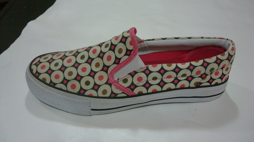 ladies laceless canvas shoes