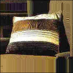 स्क्वायर मल्टीकलर सॉफ्ट कुशन कवर