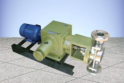 जैकेटेड हेड पंप