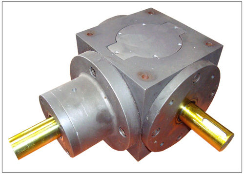 BEVEL GEAR BOX