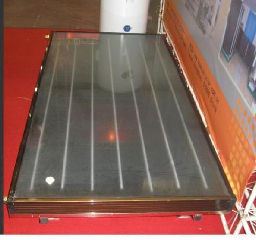 ब्लैक इंटीग्रेटेड वेल्डिंग और कोटिंग एब्सोर्बर फ्लैट सोलर कलेक्टर