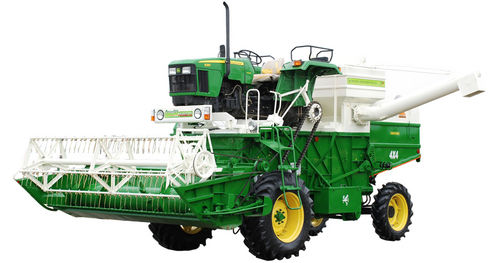 Green And White Tractor Driven Combine Harvester (Ks513 Td 4X4)