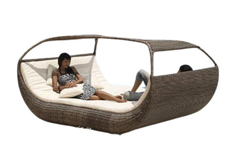 Chinese Style Polished Finish Termite Resistant Single Size Rattan Beds