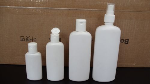 Flat Shampoo Bottle With Fliptop Cap