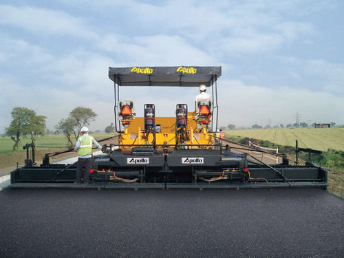 Tracked Hydrostatic Sensor Paver Finisher