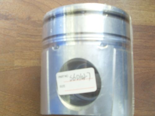 KOMATSU S6D102 Piston Kit