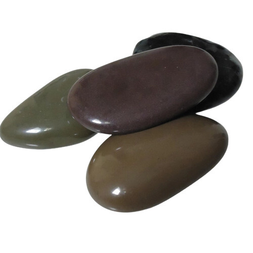 Round Shape Flat Natural Black Pebbles And Cobbles With Machine Polished Stepping Stone Rocks Loose In Bulk Supply - Size: 20Mm To 175Mm