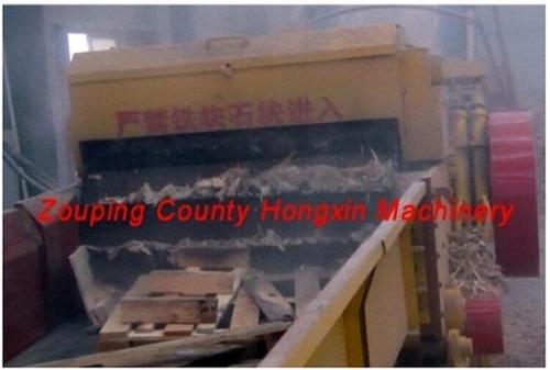 Waste Wood Board Crusher Machine With Nail Seperator