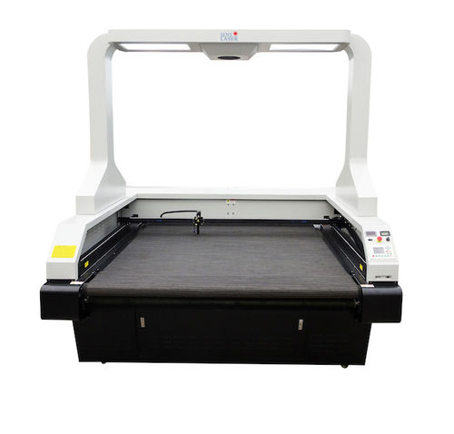 Automatic Dye Sublimated Printed Flag Laser Cutting Machine