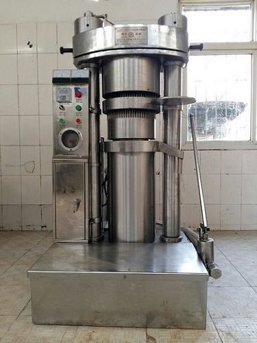 Automatic Hydraulic Oil Expeller (For Coconut/Cocoa/Avocado) at Best ...