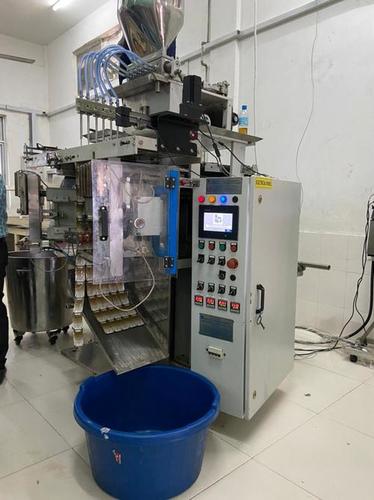 Multi Track Liquid Pouching Machine