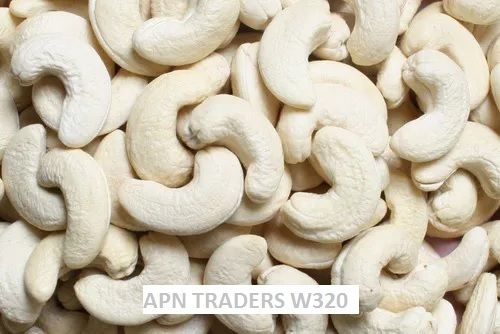 White W320 Cashew Kernels