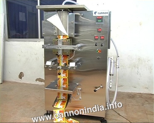 Liquor Packing Machine