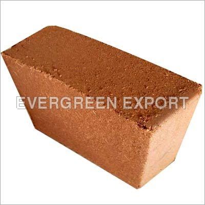 Coco Peat Bricks - Water Retentive Natural Fiber, Ideal for Home Gardens | High Strength, Moisture Resistant, Improves Aeration