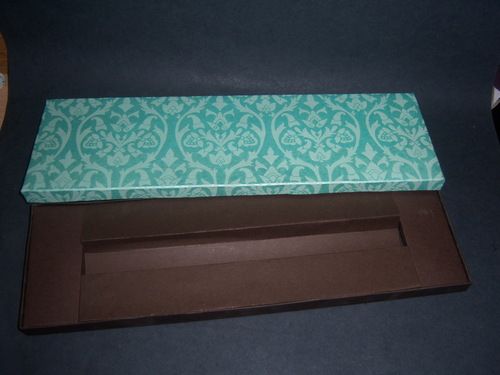  सिल्क स्क्रीन प्रिंट के साथ हस्तनिर्मित पेपर बॉक्स 