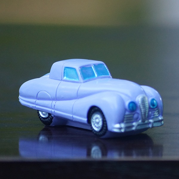 नीला हस्तनिर्मित राल कार पॉट