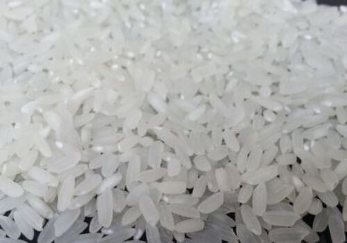 शुद्ध और सूखे आम तौर पर उगाए जाने वाले छोटे अनाज वाले स्वर्ण कच्चे चावल टूटा हुआ (%): 4%