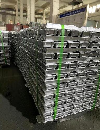 Aluminum ingots 99.7%