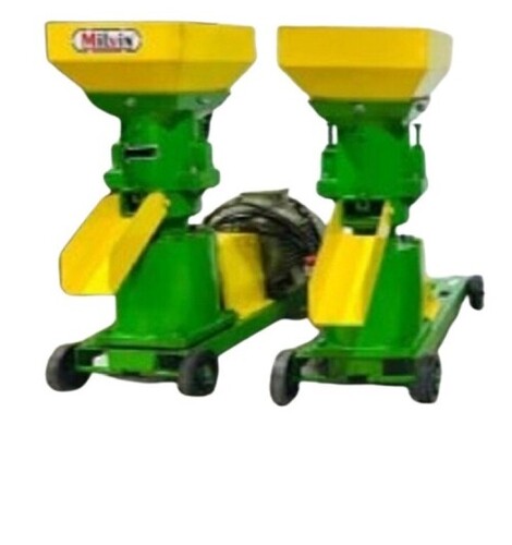 Semi Automatic Feed Pellet Making Machine - Color: Yellow And Green