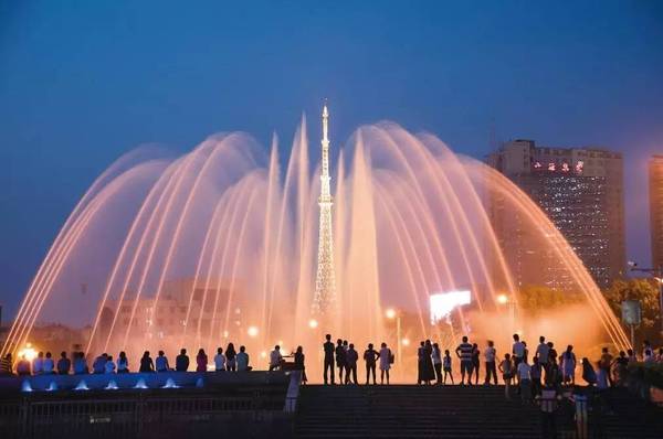 dancing water fountain
