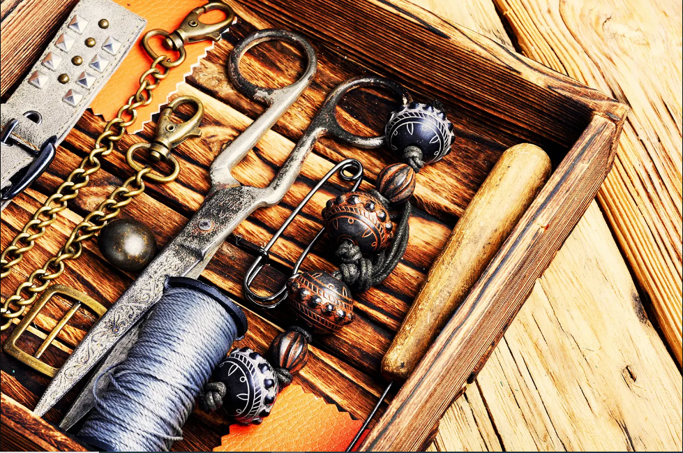 Banner Grey Back 260