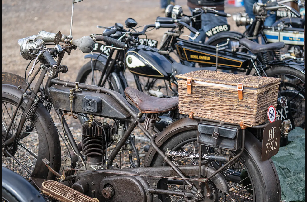 Vinyl Grey Back 120 (Matte) - Feature: [