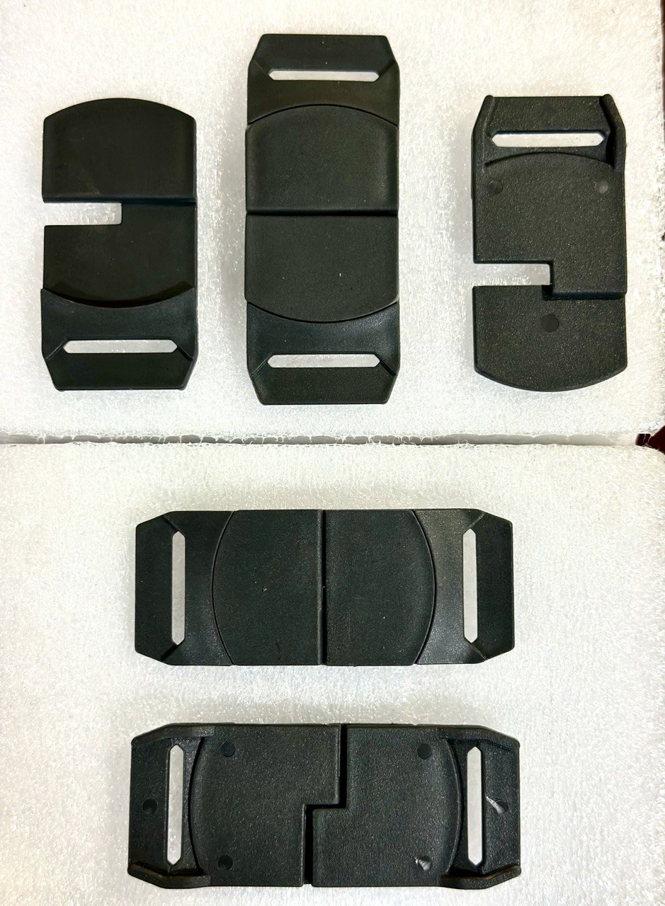 PLASTIC BUCKLE
