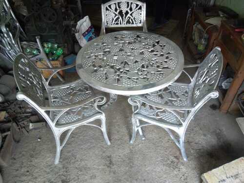AREOCAST FURNISHINGS ALUMINUM CHAIR