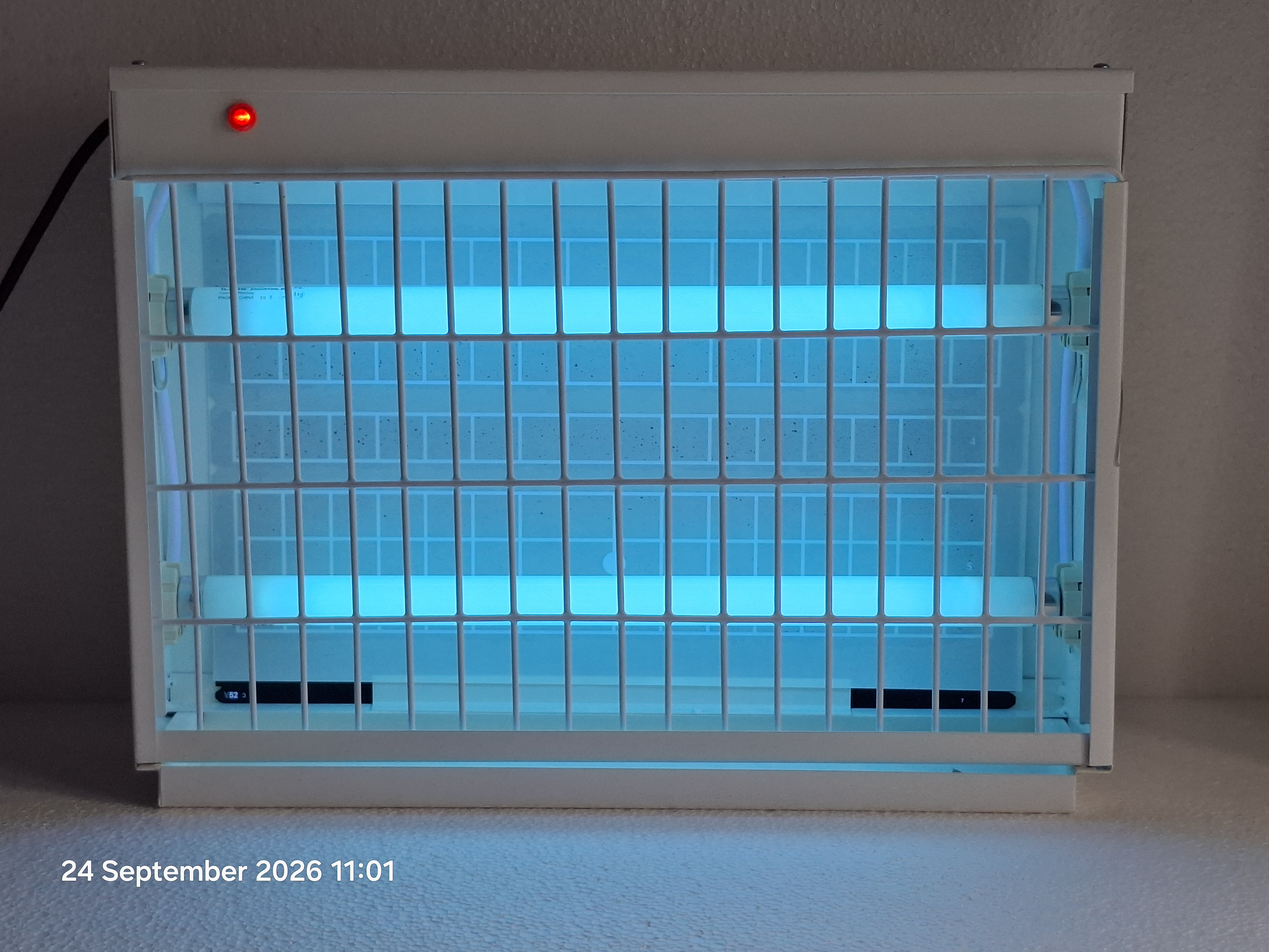 Electric Fly Cather - Feature: Long Lasting Use