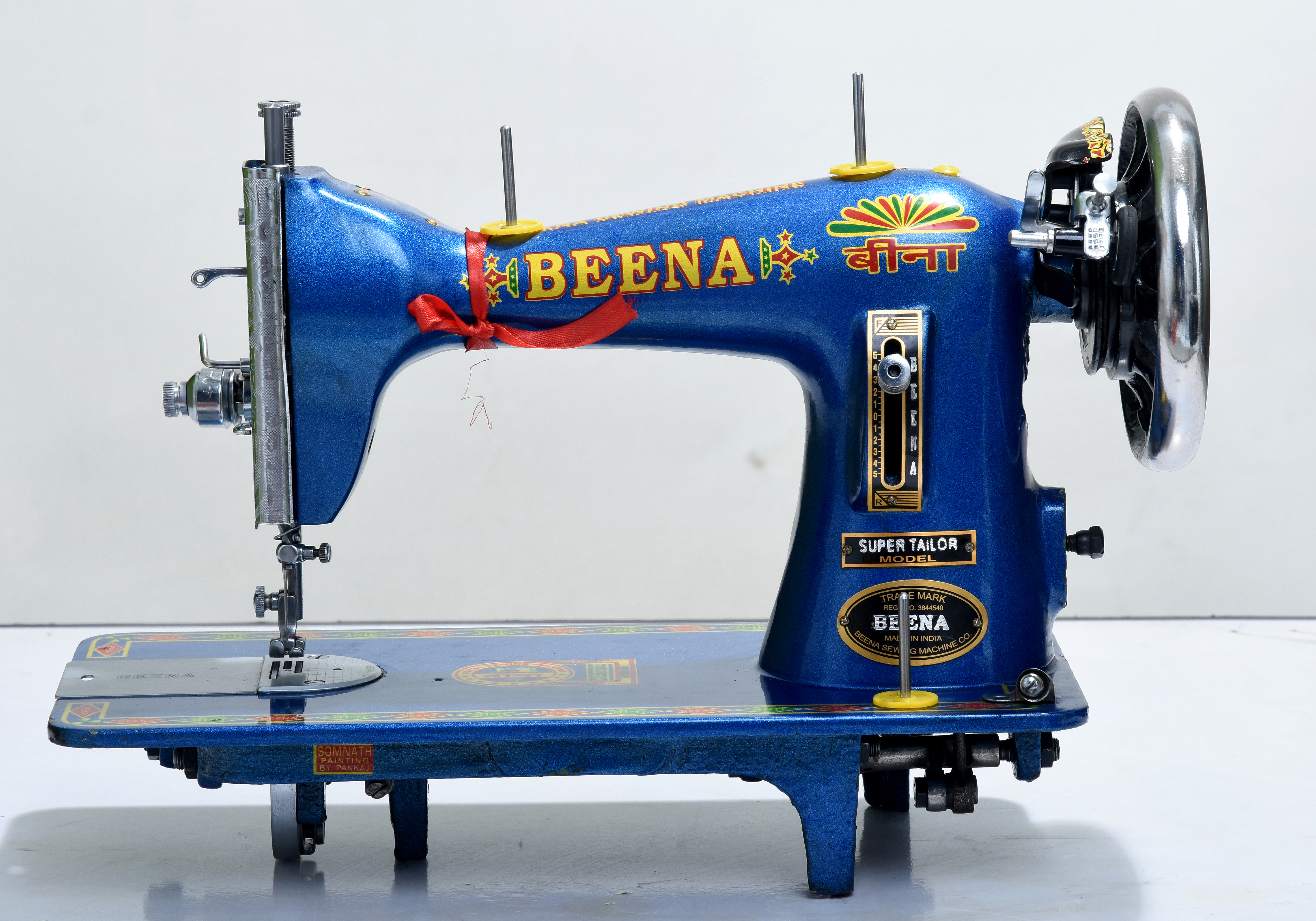 Beena Sewing Machine (domestic Model - Round) - Automatic Grade: Manual